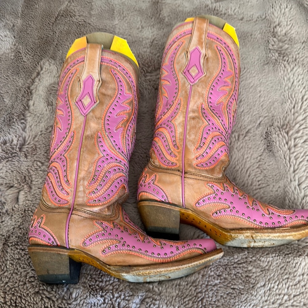 Corral PINK FLUORESCENT EMBROIDERY Boots